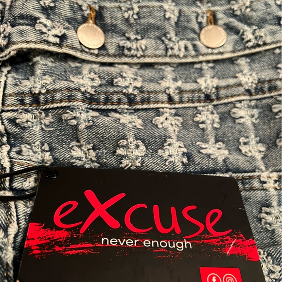 Excuse denim jacket distressed size M NWT - Picture 9 of 11